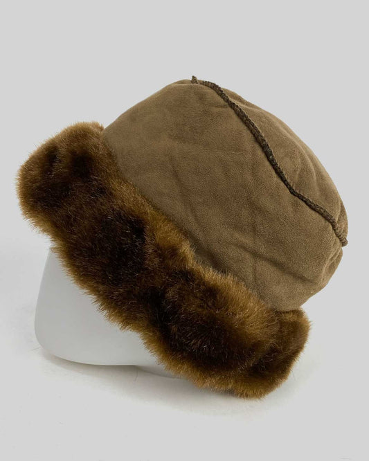 Colbacco con Risvolto in Pelliccia