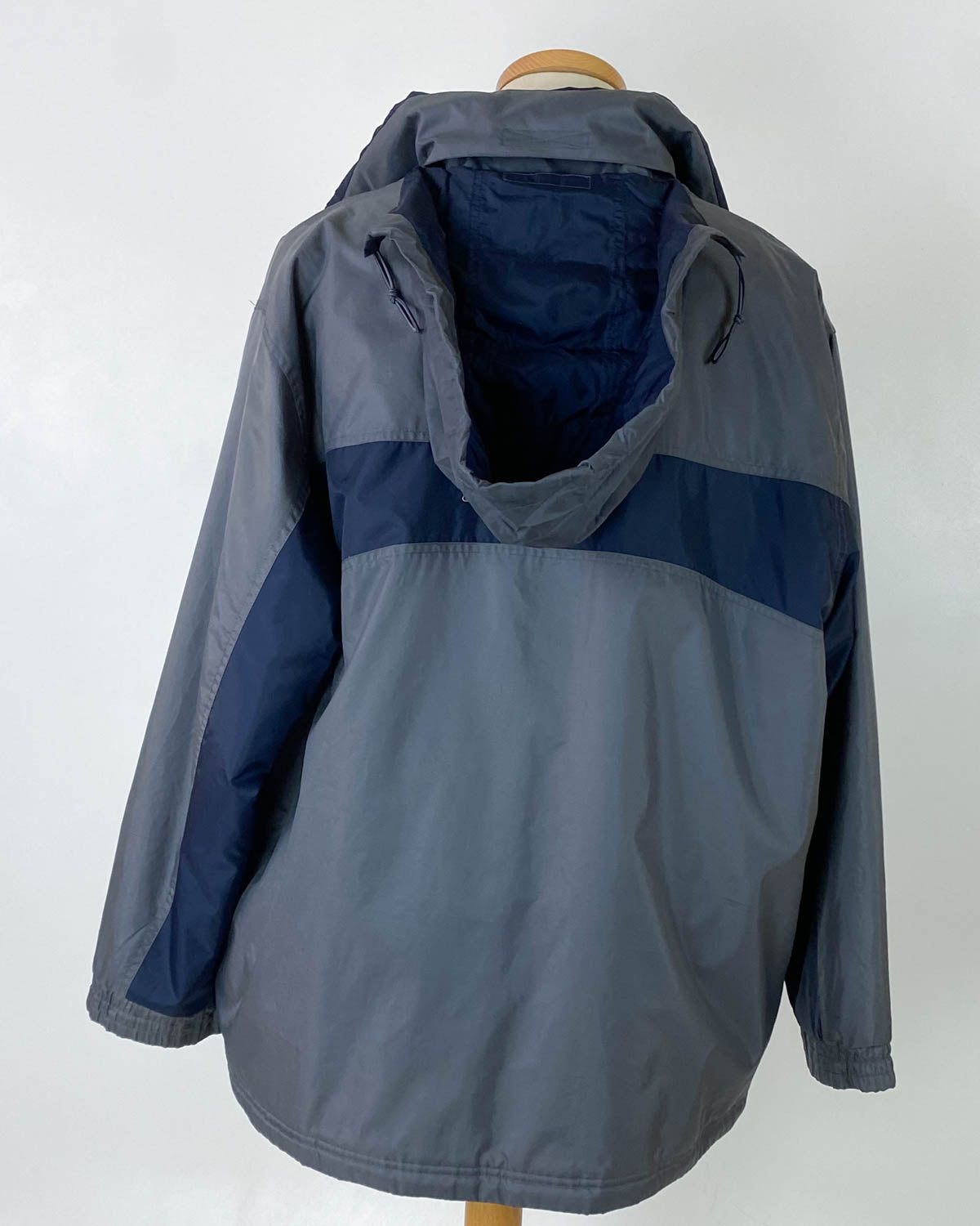 Reebok Piumino Leggero con Cappuccio Taglia XL