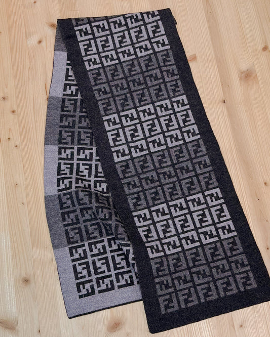 Fendi Sciarpa Logata U