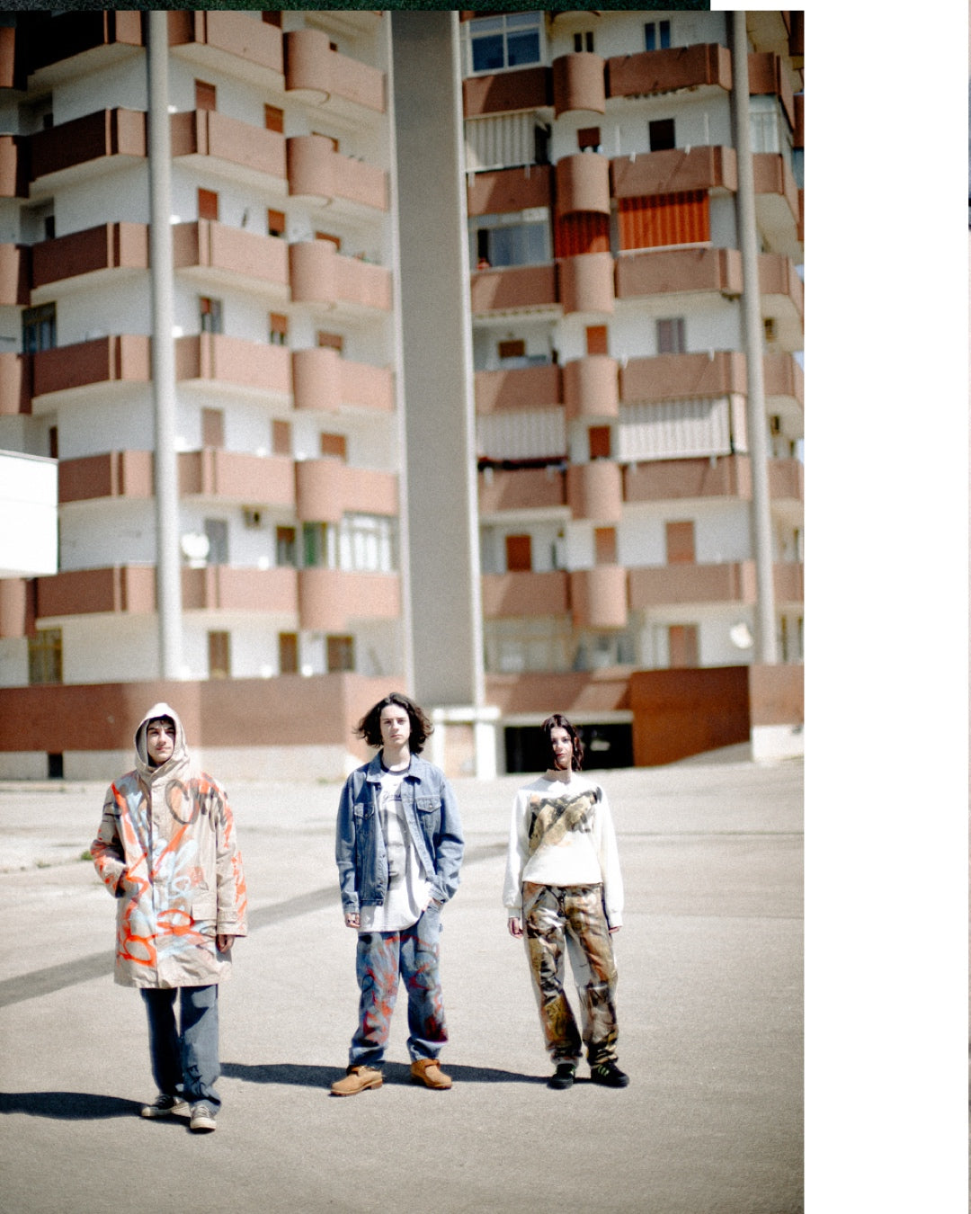 Cosa resta dello streetwear? Rivivi la vera cultura urbana con la nuova collab Chekos X Casual Bay!