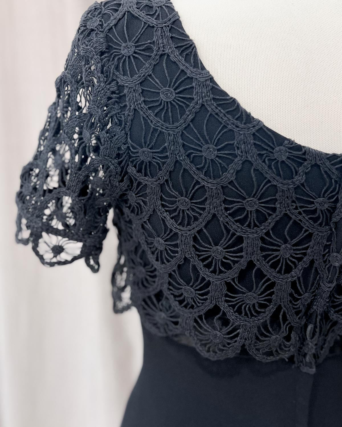 Vestito Tubino con Ricamo - S