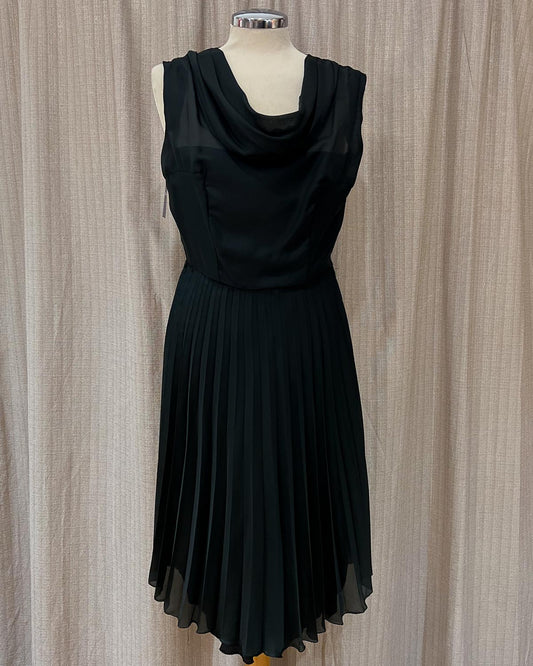 Abito Plissettato con Collo Sceso - S/M