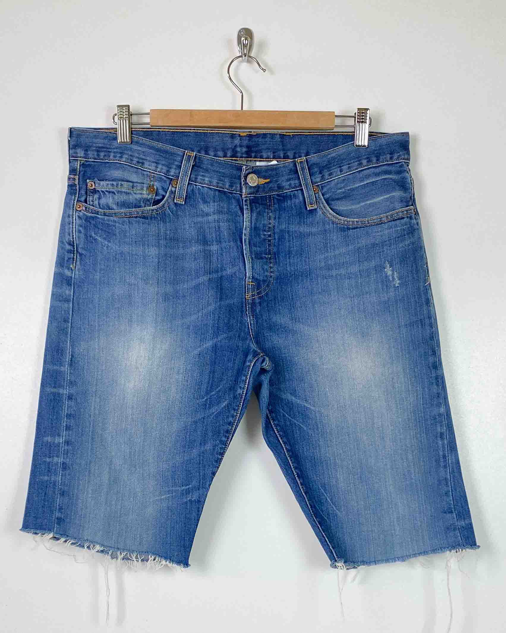 Levis  Pantaloncini Jeans Taglia 44