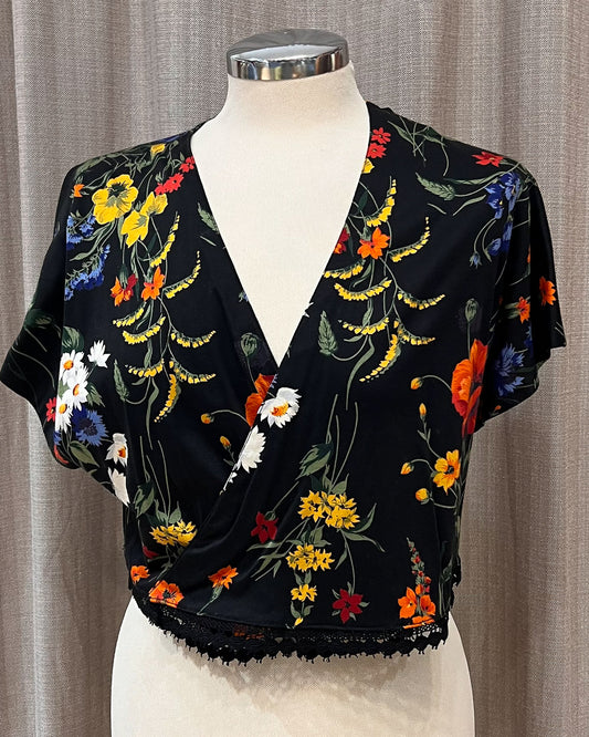 Top A Fiori Con Bottone Taglia L