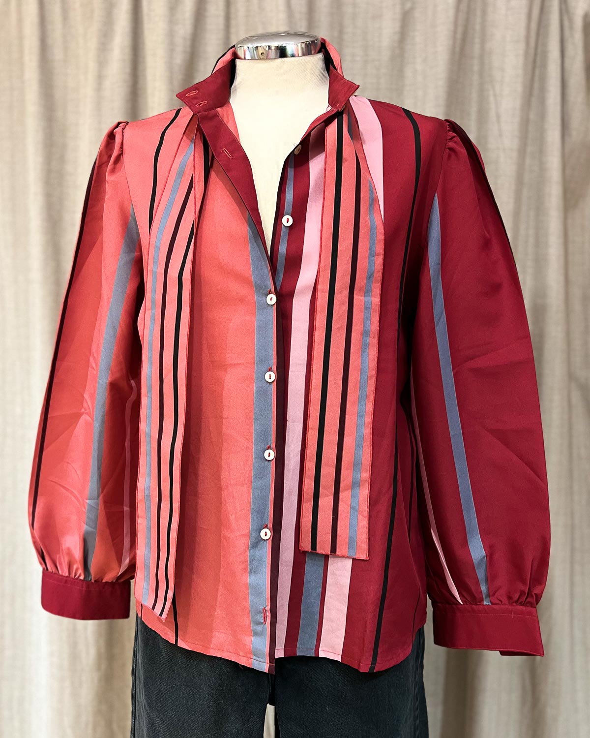 Blusa Con Cravattino A Fantasia - S