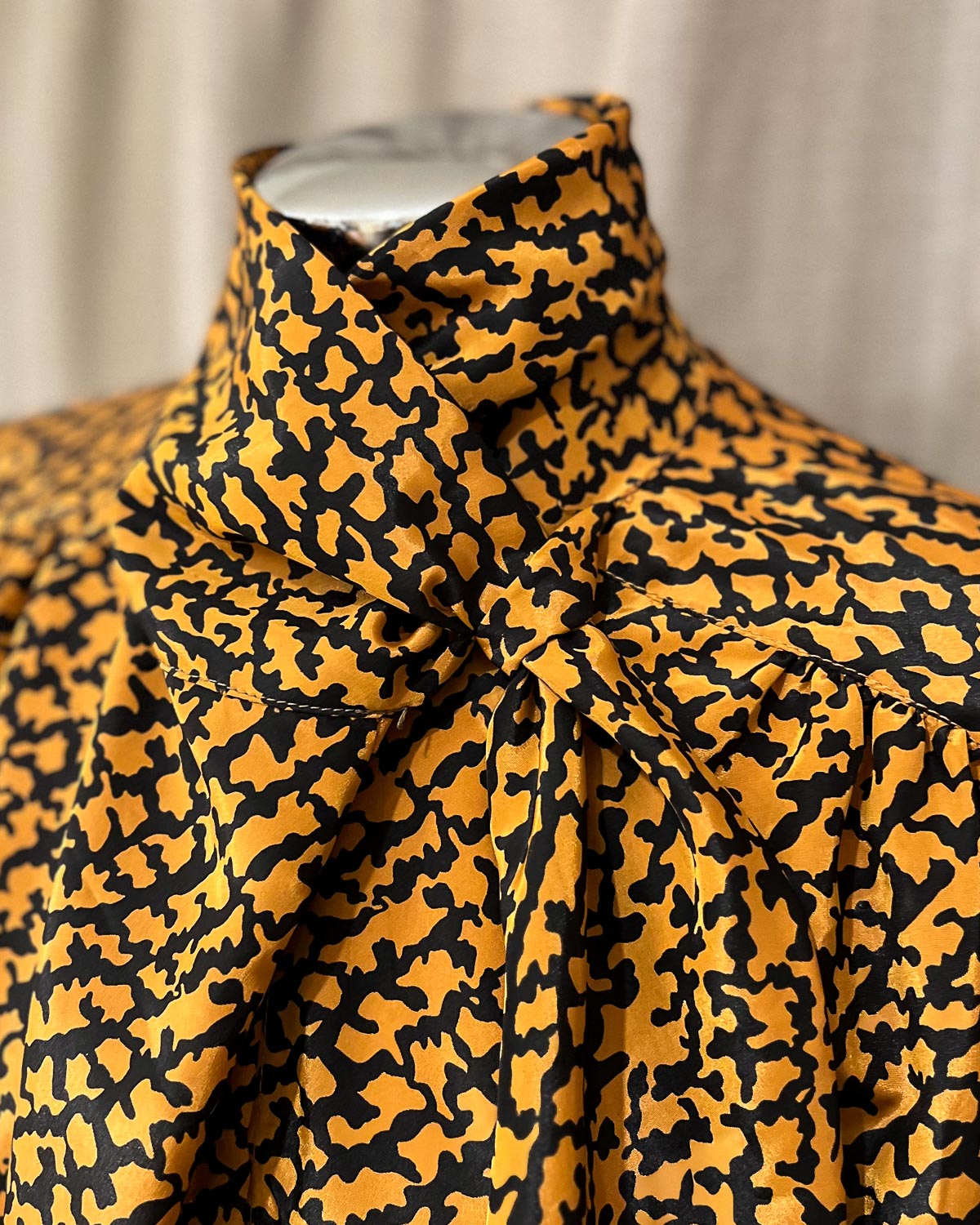 Blusa Crop A Fantasia - M