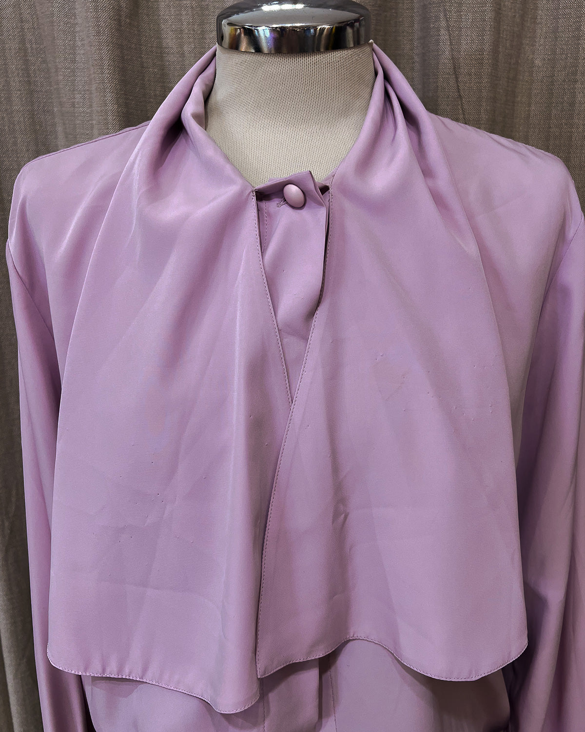 Blusa Monocolore Con Cravattino - L