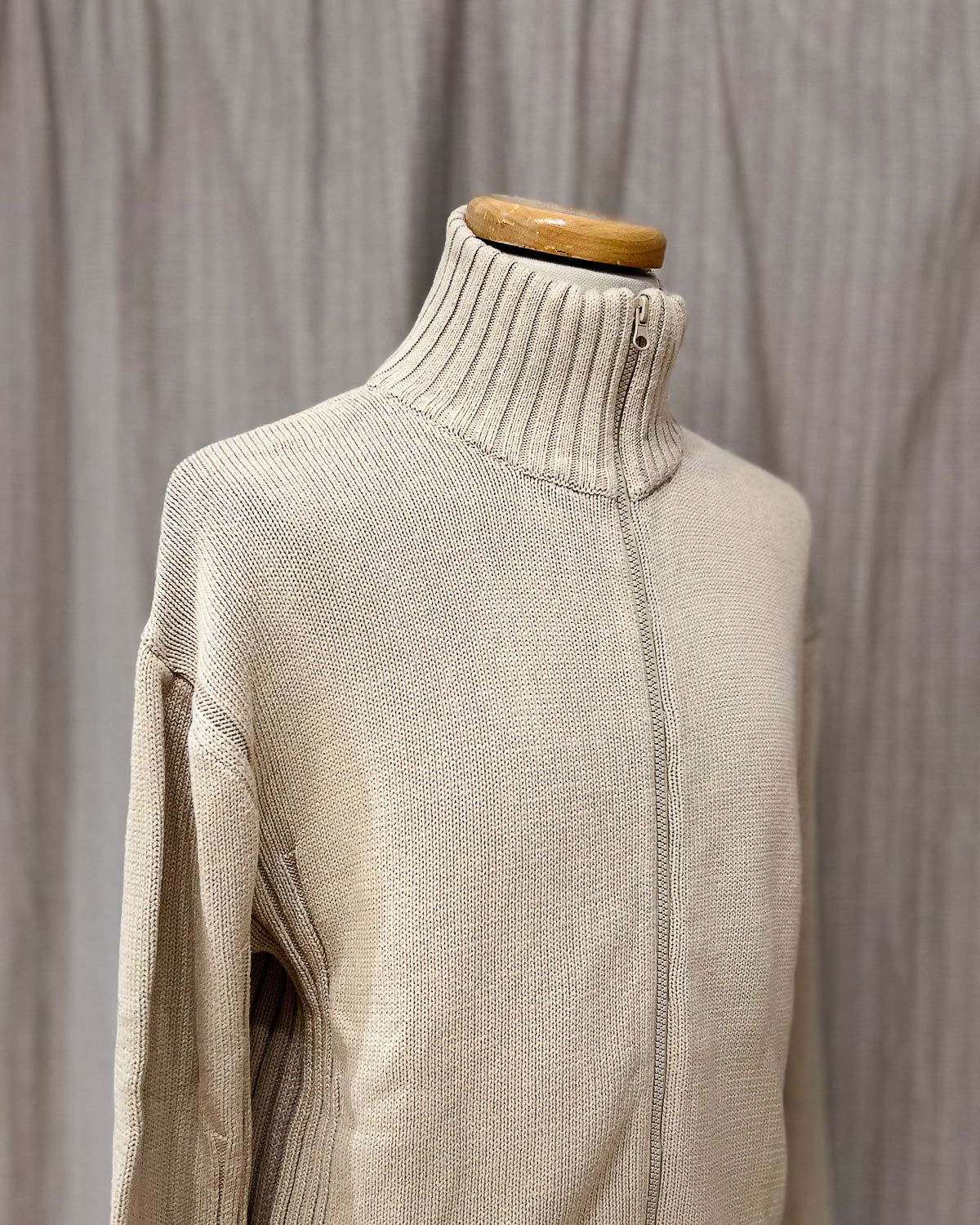 Cardigan Con Zip - L