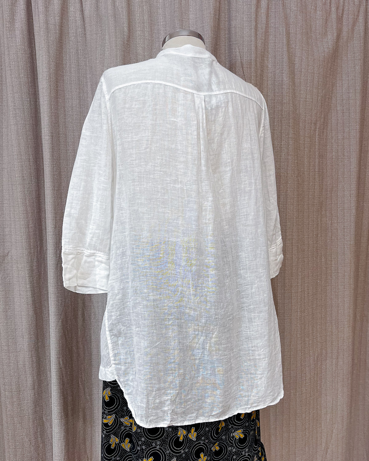 Vestito In Misto Lino Con Bottoni Gioiello  S/M