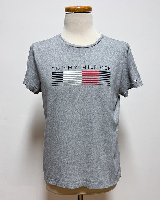 Tommy Hilfiger  Vintage Tee  M