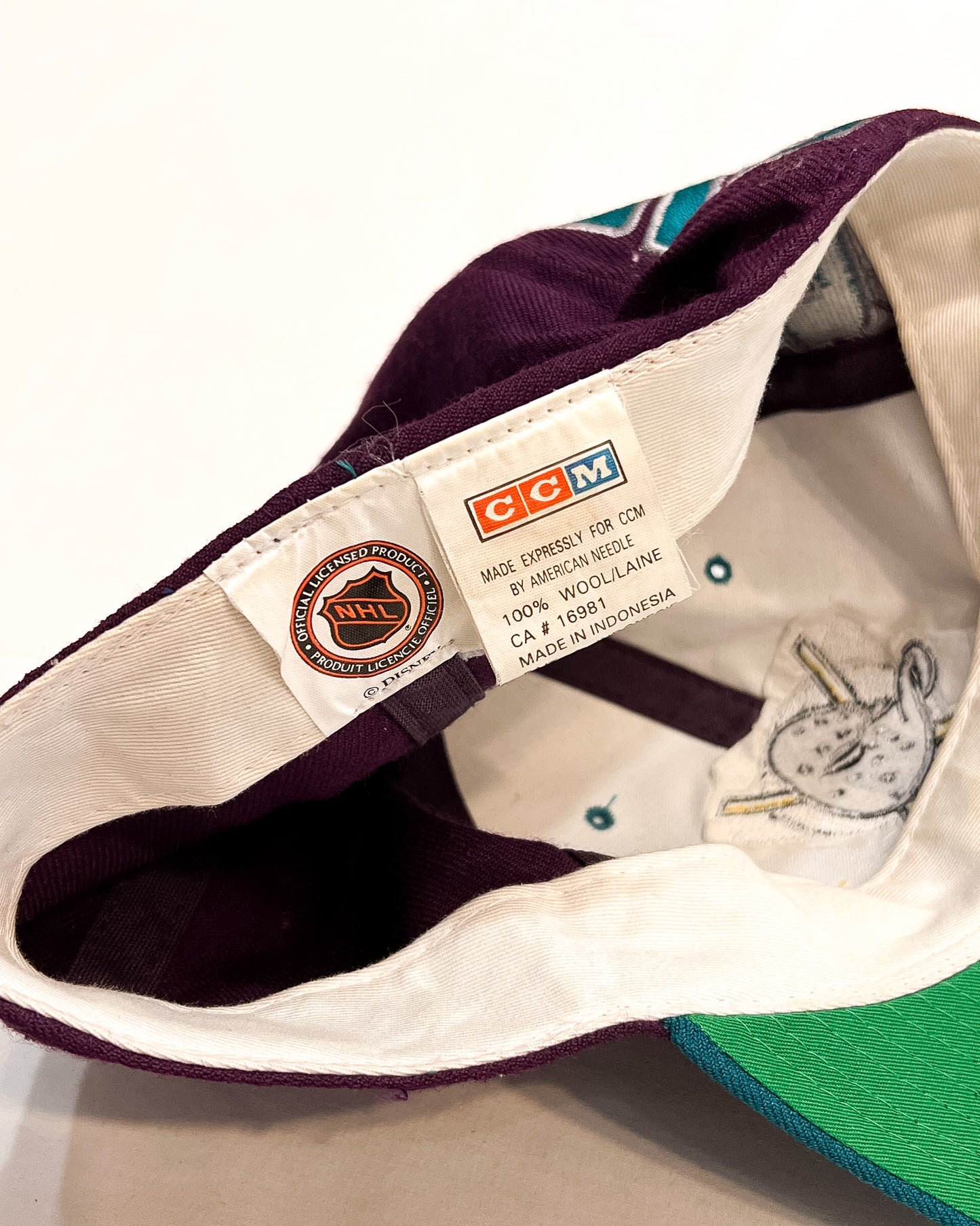 Rare Vintage Anaheim Mighty Ducks Disney NHL  L