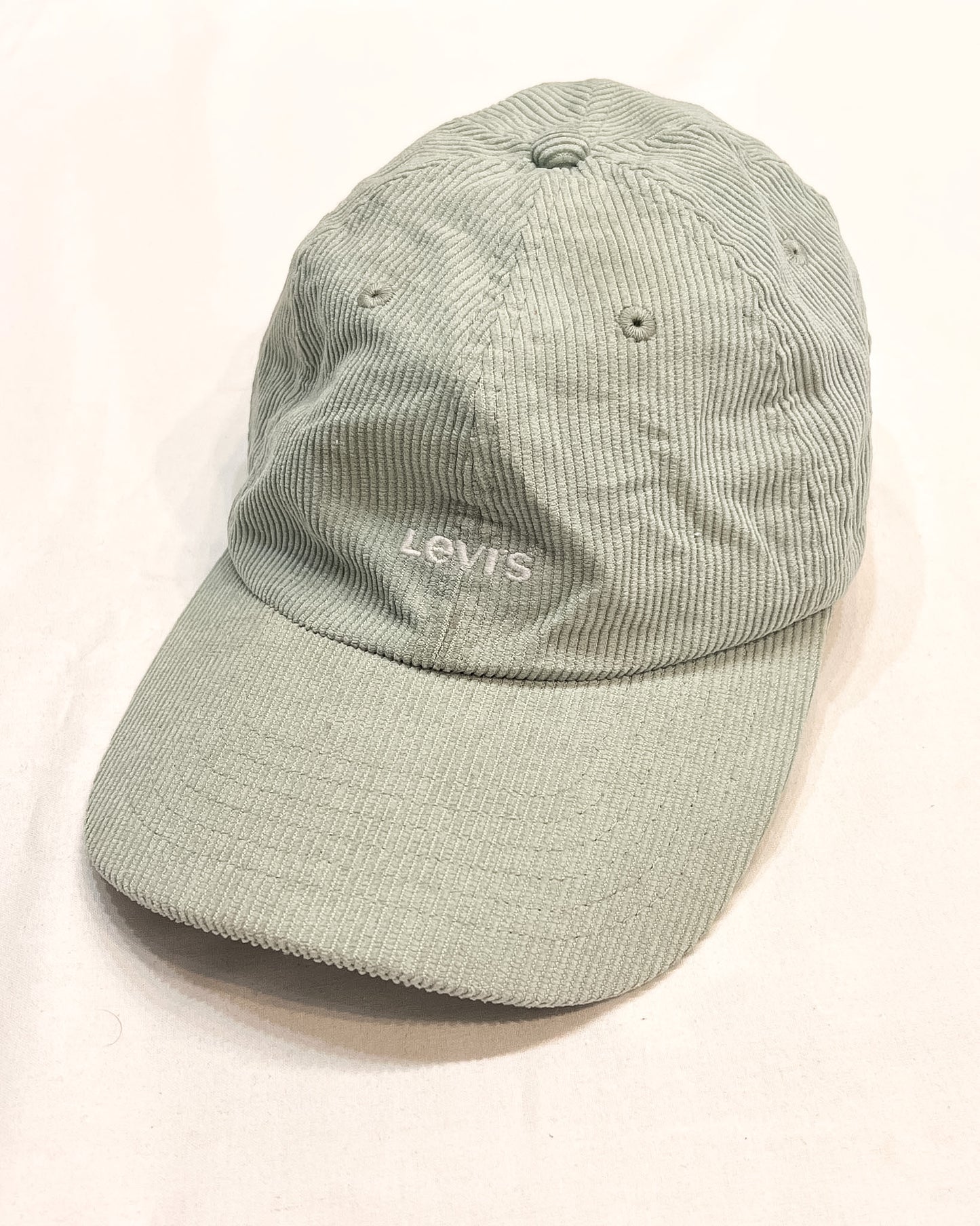 Levi's  Cappellino in Velluto a Coste Verde Salvia