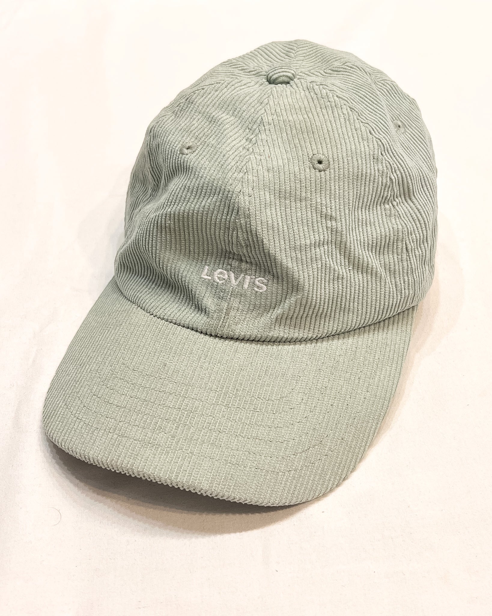 Levi's  Cappellino in Velluto a Coste Verde Salvia