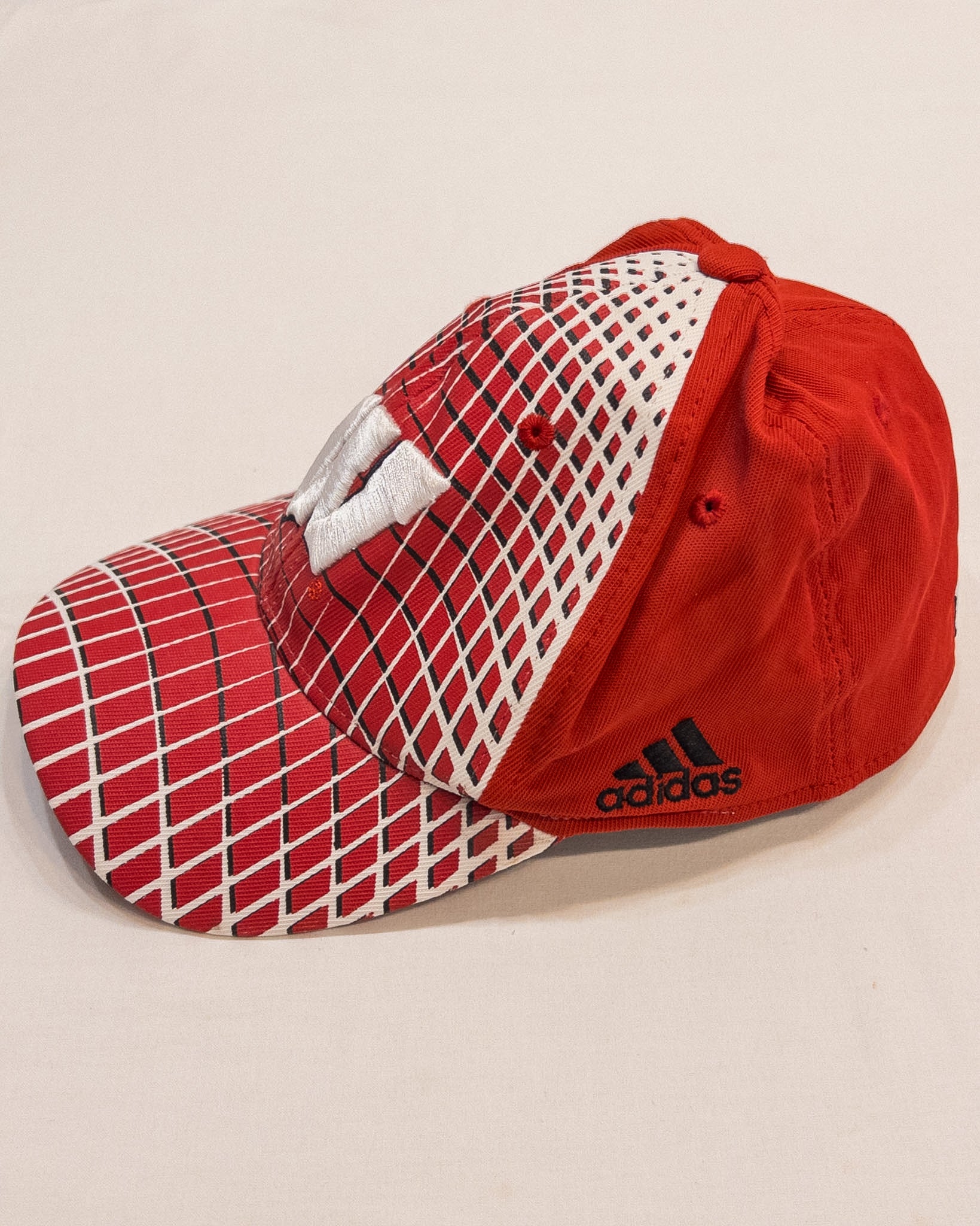Adidas  University of Wisconsin Hat S/M
