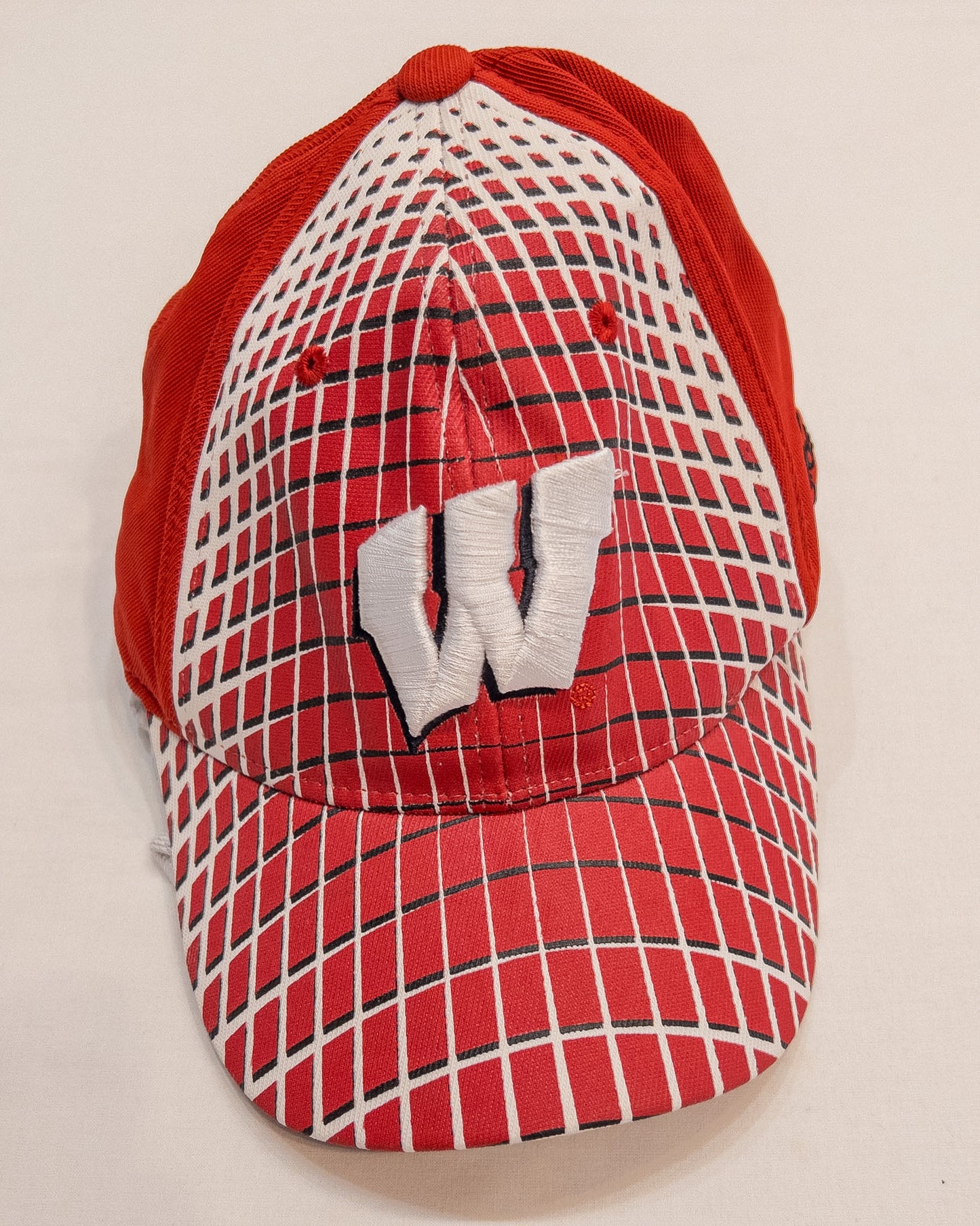 Adidas  University of Wisconsin Hat S/M