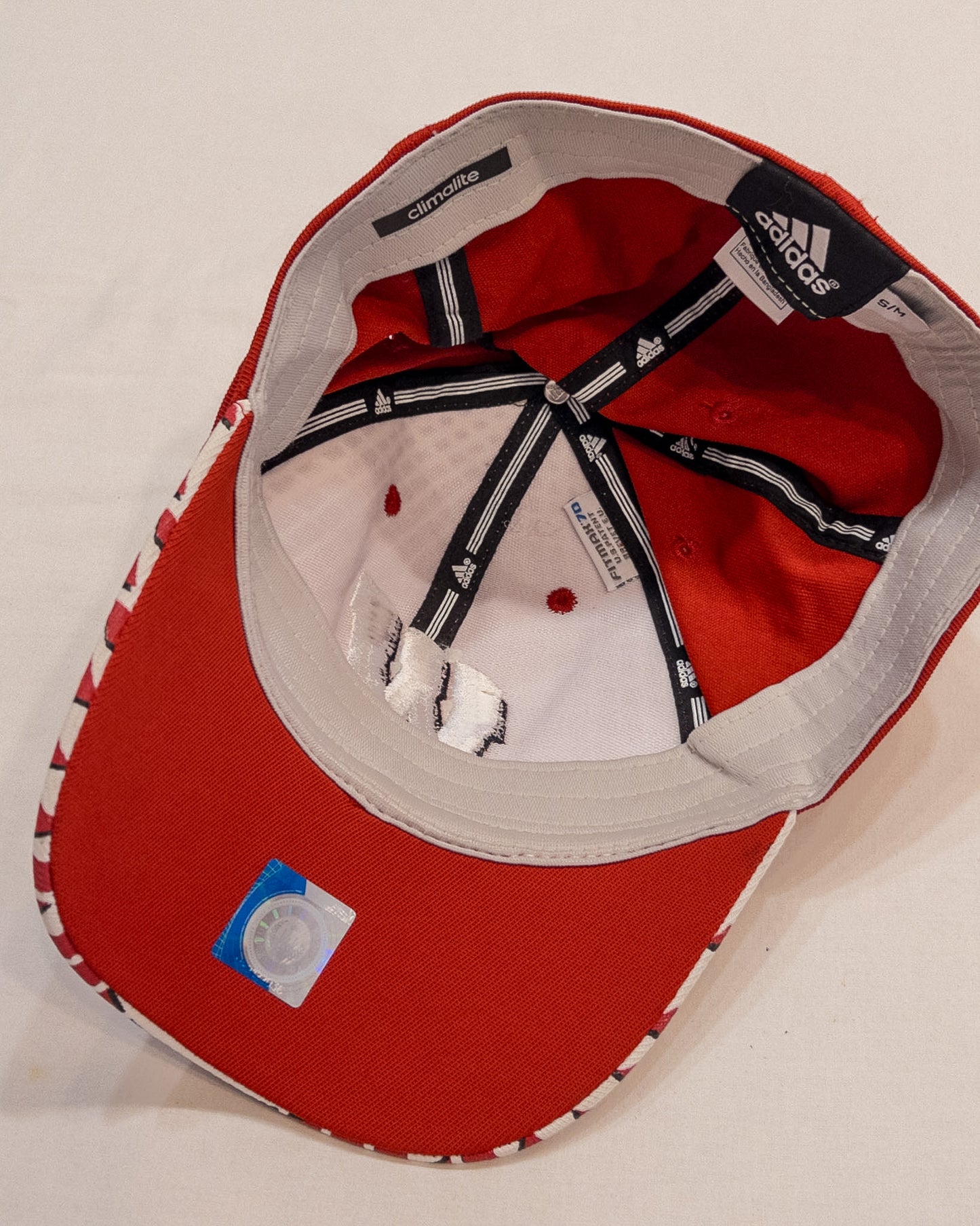 Adidas  University of Wisconsin Hat S/M