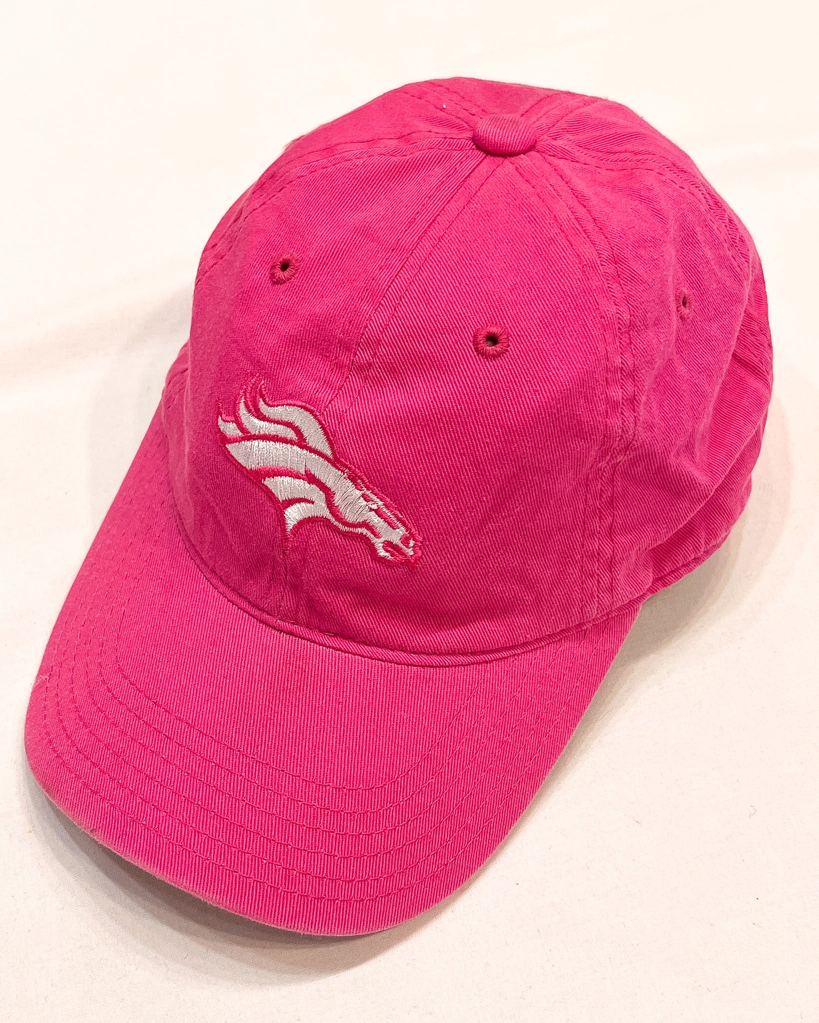 NFL Denver Broncos Logo  S/M Donna