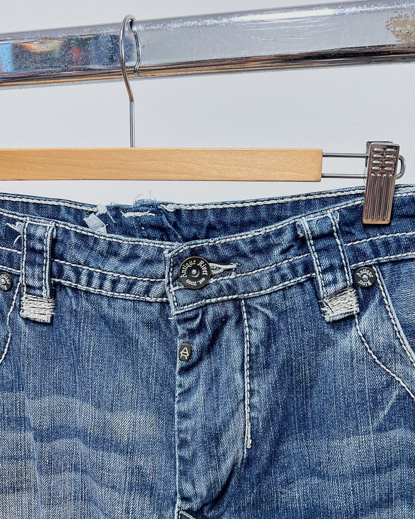 Antique River  Jorts Y2K  L