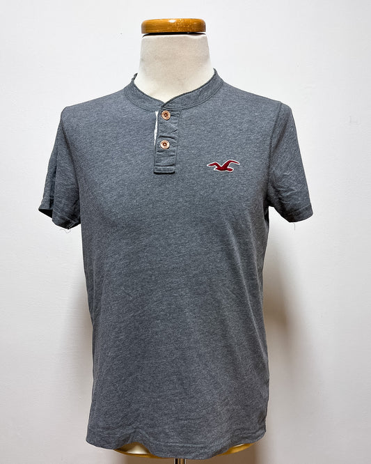 Hollister  Logo Tee  L