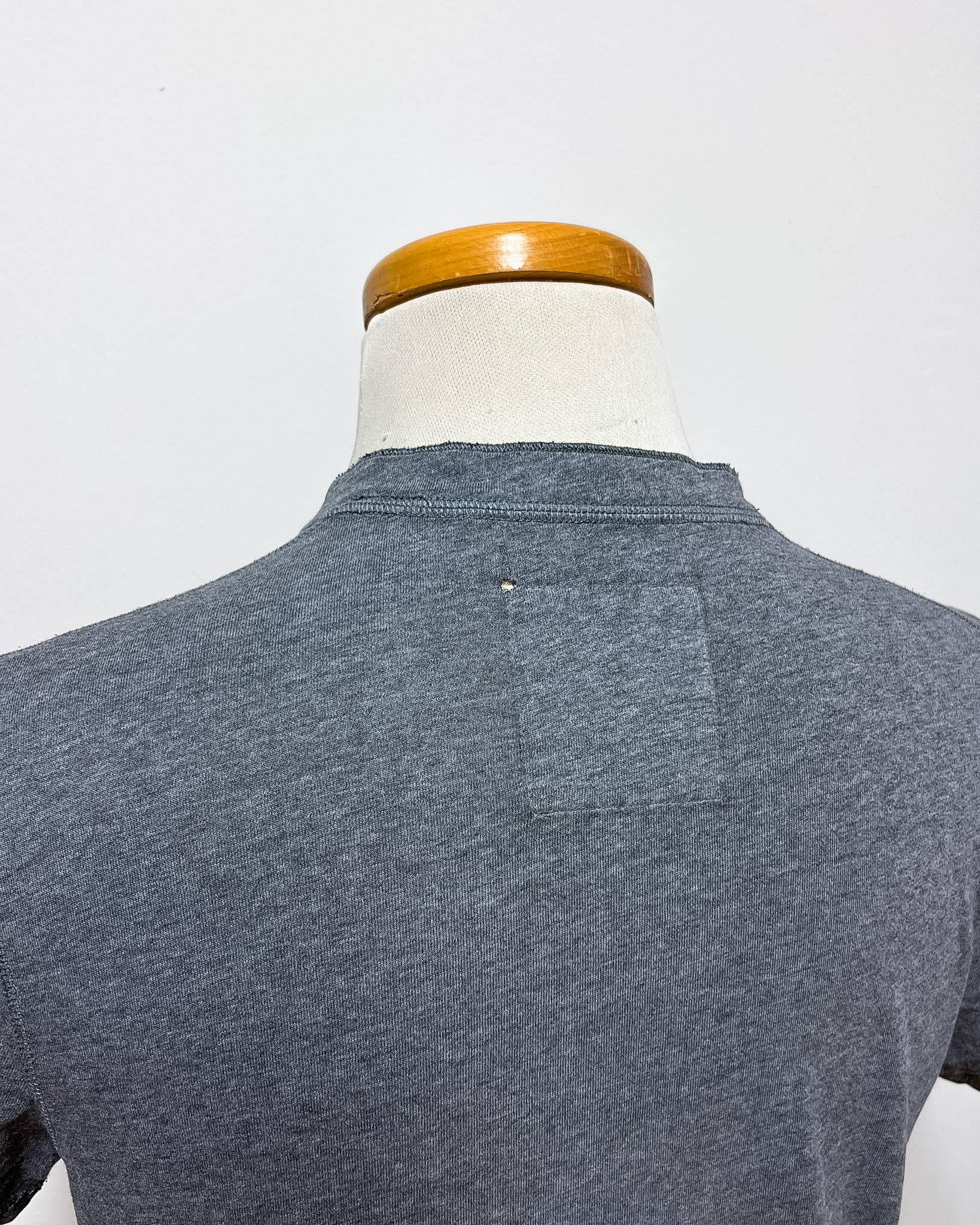 Hollister  Logo Tee  L