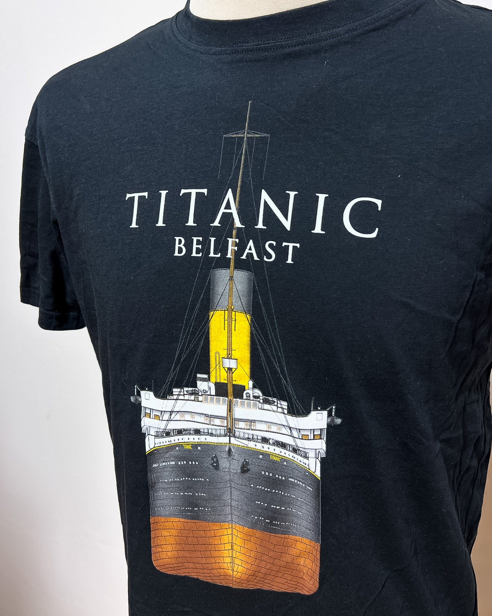 Titanic Belfast Graphic Tee  S
