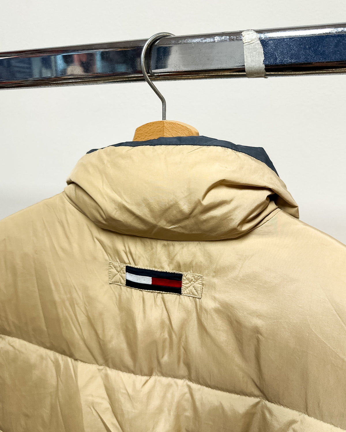 Tommy Hilfiger  Piumino Smanicato  XL